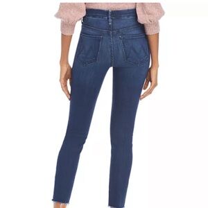 Looker High-Rise Ankle Fray Skinny Jeans in Tongue And Chic